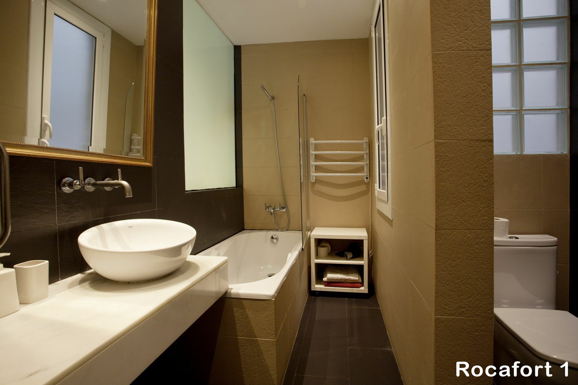 Espai Rocafort Apartment Barcelona