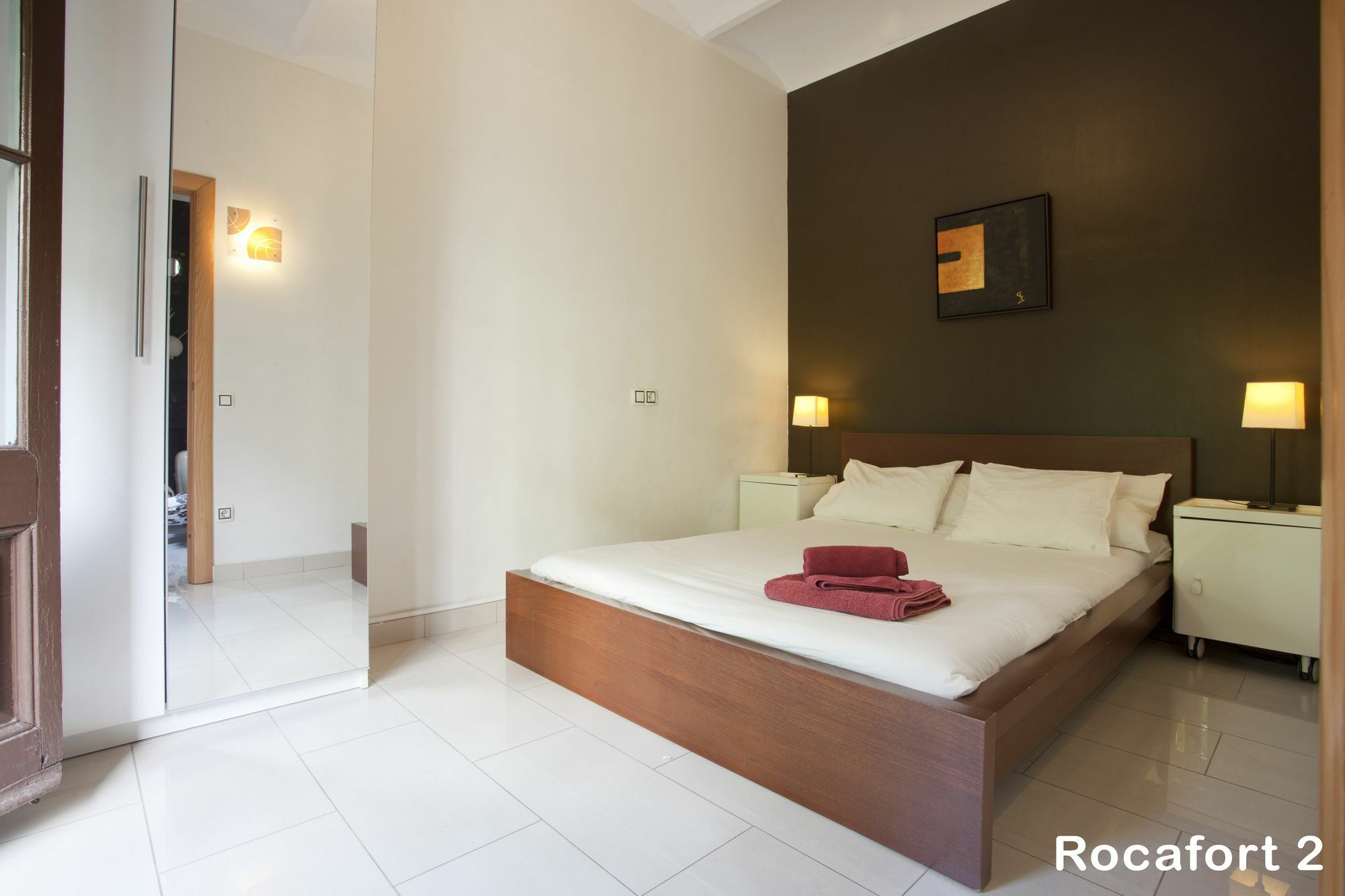 Espai Rocafort Apartment *